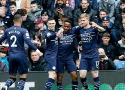 Kandaskan Burnley 2-0, Manchester City Kembali ke Puncak Klasemen