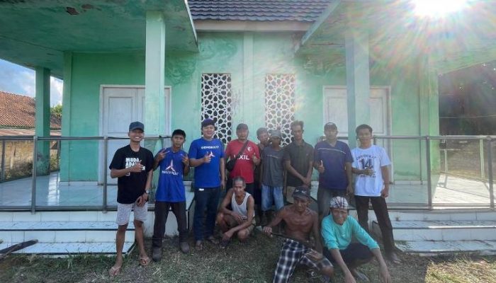 Peringati HUT Partai Demokrat ke-25, DPC Demokrat Muba Gelar Kerja Bakti